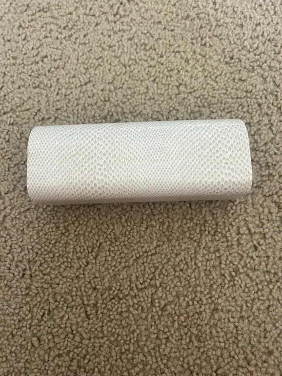 Jimmy Choo White Snake-Embossed Sunglass Case - Picture 2 of 3